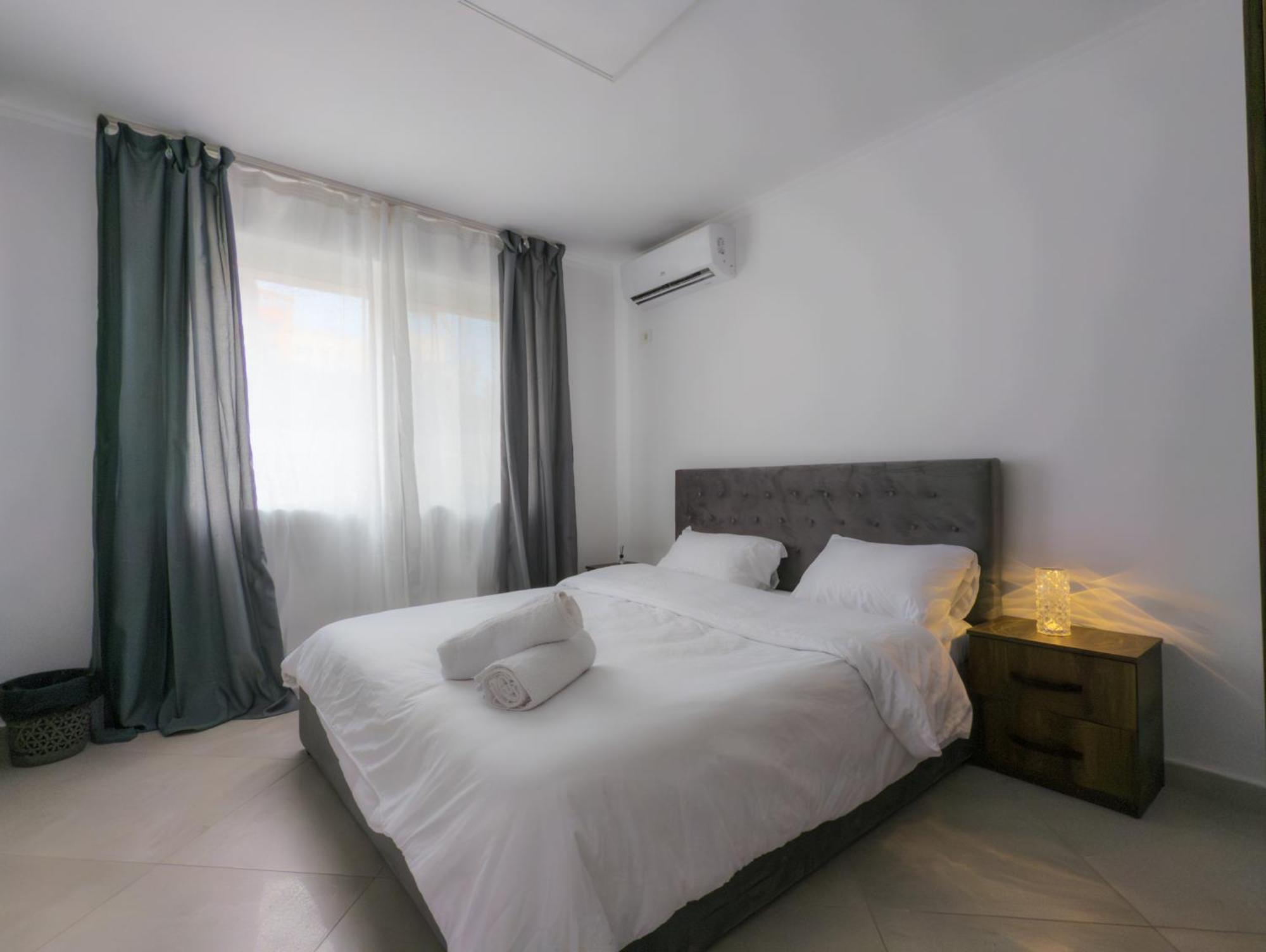 Center Luxury Rooms Тирана Екстериор снимка