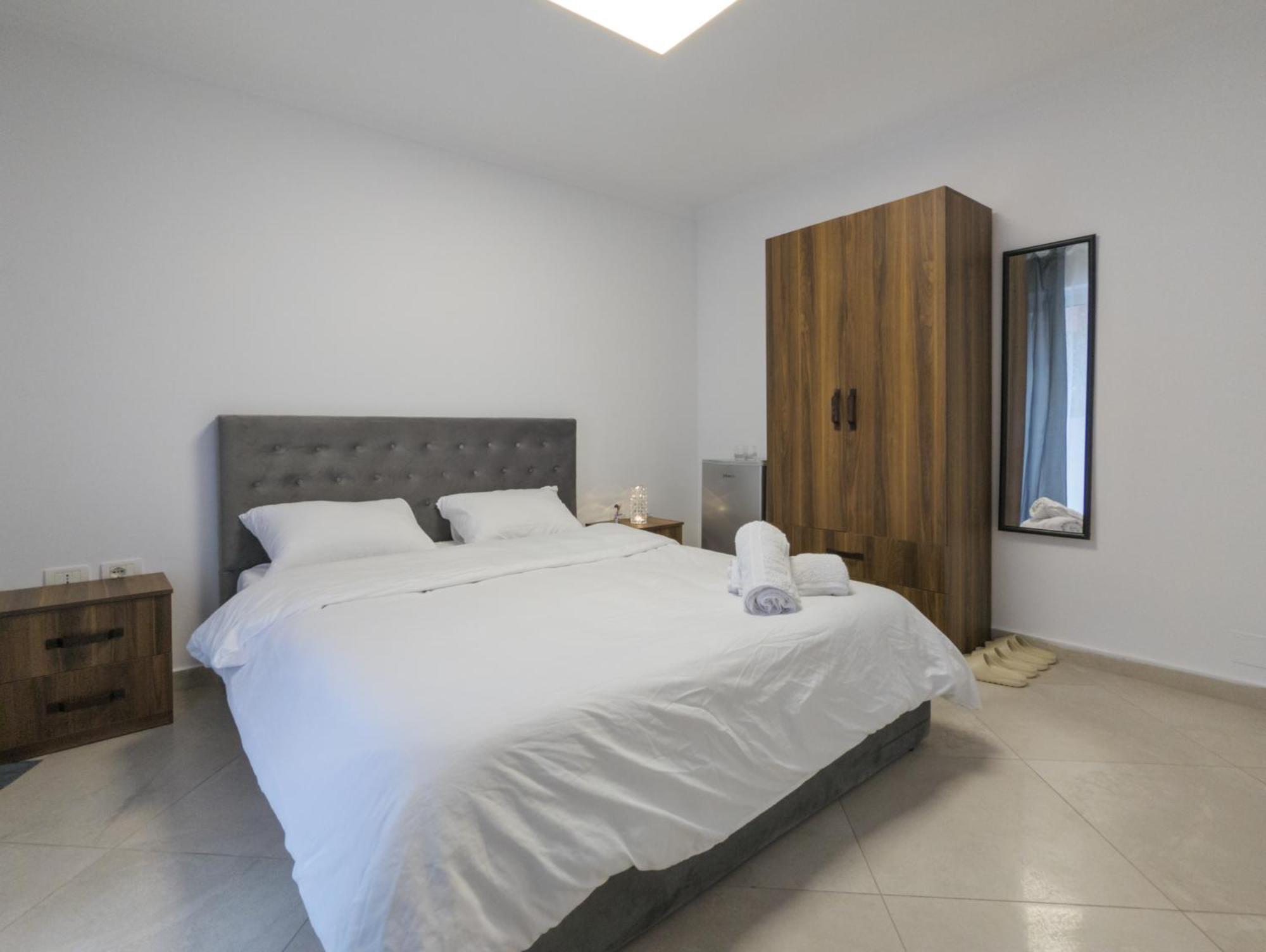 Center Luxury Rooms Тирана Екстериор снимка